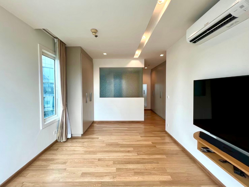 Siri@Sukhumvit 3bed 3bath 113.59sqm. 3XFl 23,500,000 Am: 0656199198