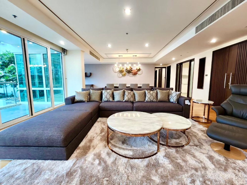 Belgravia Residence: 296sqm. 4bed 4bath 199,000/mth Am: 0656199198