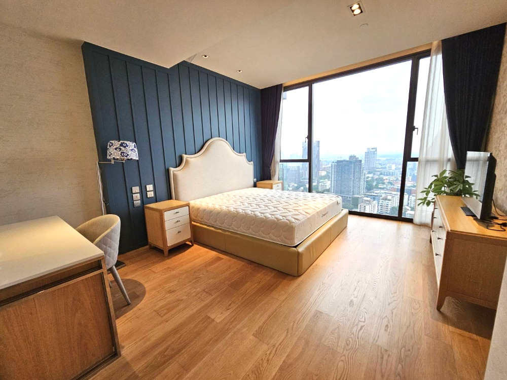 Beatniq Sukhumvit 32: 2bed 2bath 120sqm 3X Fl. 120,000/mth. Am: 0656199198