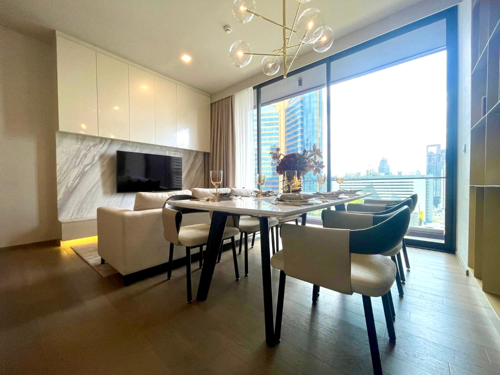 Celes Asoke: 2bed 2bath 86sqm. 2X Fl. 120,000/mth. Am: 0656199198