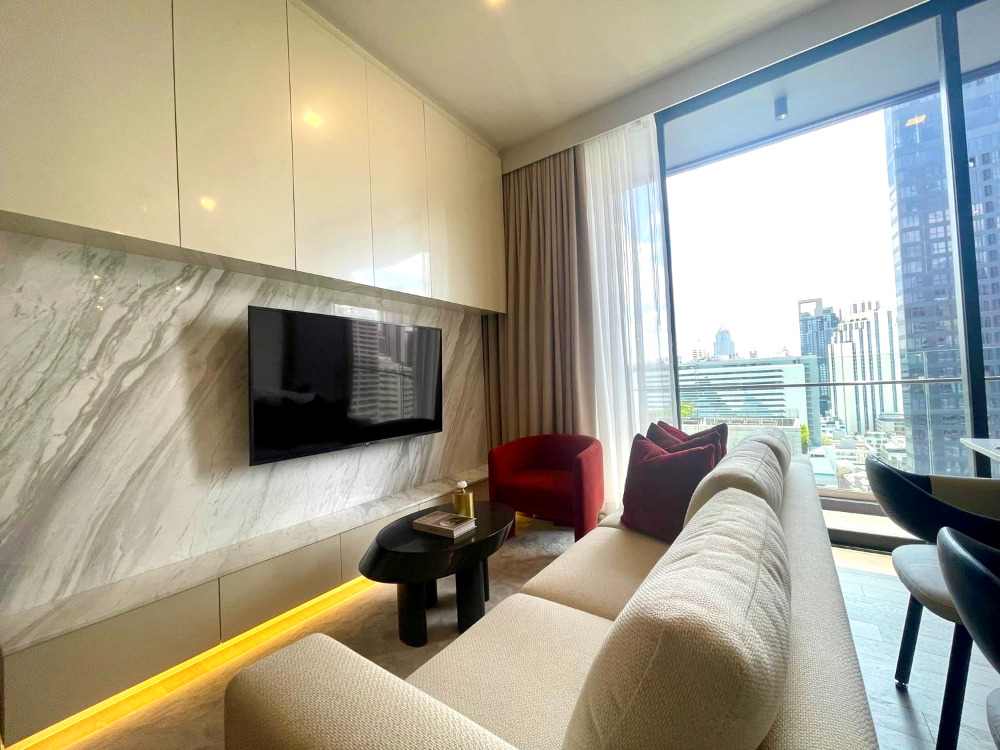 Celes Asoke: 2bed 2bath 86sqm. 2X Fl. 120,000/mth. Am: 0656199198