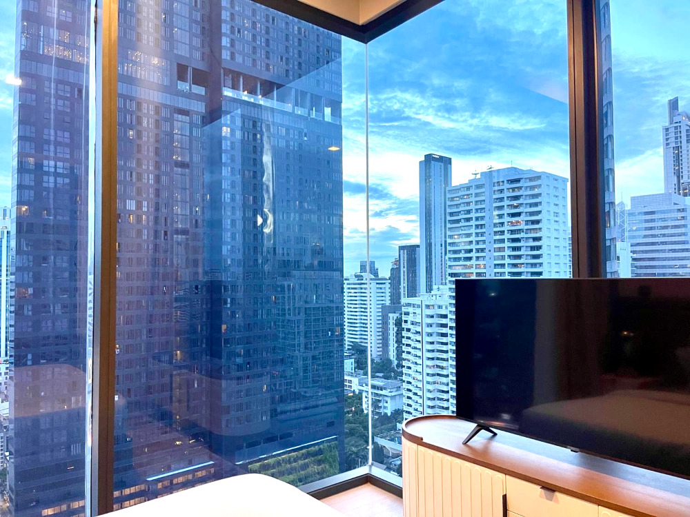 Celes Asoke: 2bed 2bath 86sqm. 2X Fl. 120,000/mth. Am: 0656199198