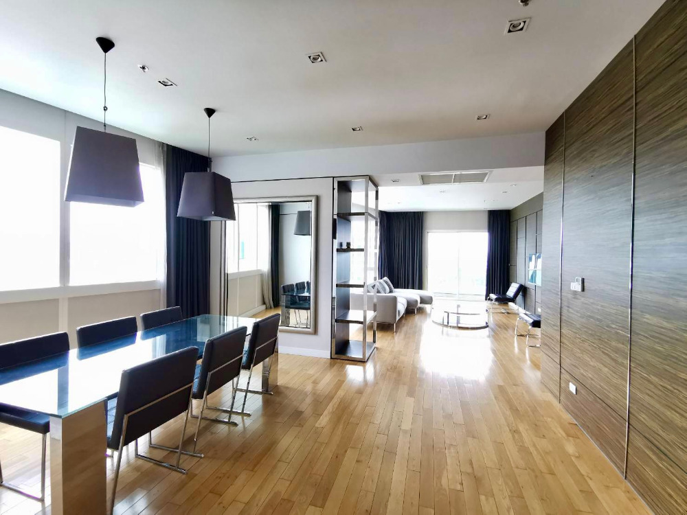 Millennium Residence: 3bed 3bath 193sqm. 110,000/mth. Am: 0656199198