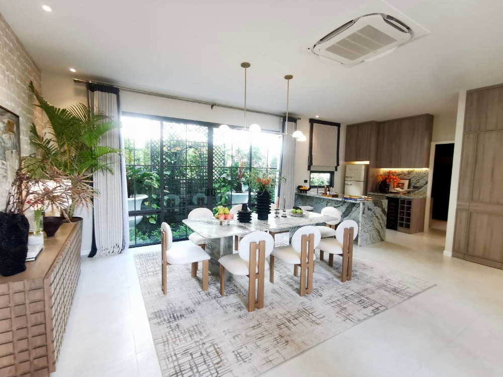 Setthasiri Bangna Km.10 (Sansiri 10 East): 4bed 4bath 247sqm. 24,900,000 Am: 0656199198