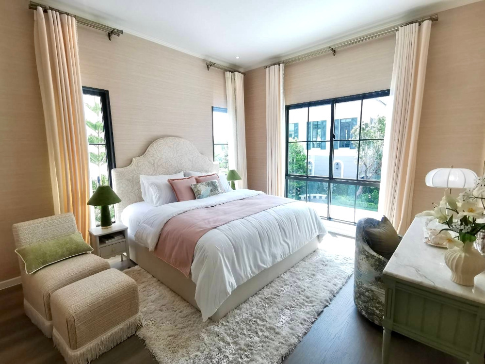 Setthasiri Bangna Km.10 (Sansiri 10 East): 4bed 4bath 247sqm. 24,900,000 Am: 0656199198