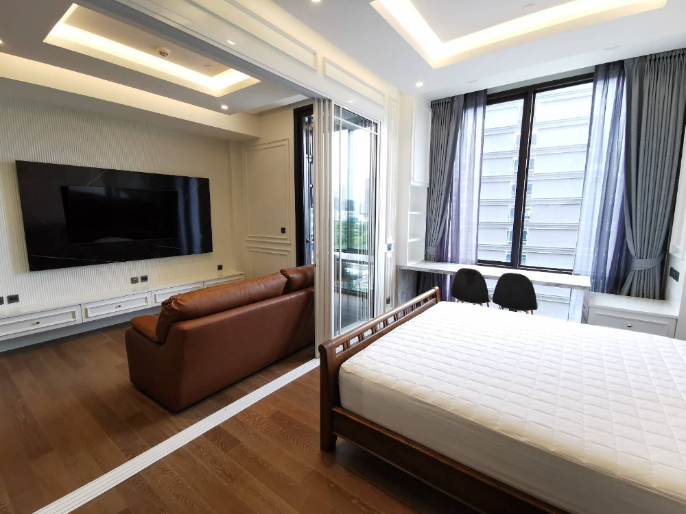 Muniq Langsuan: 55 sqm. 1bed 1bath 72,000/mth. Am: 0656199198