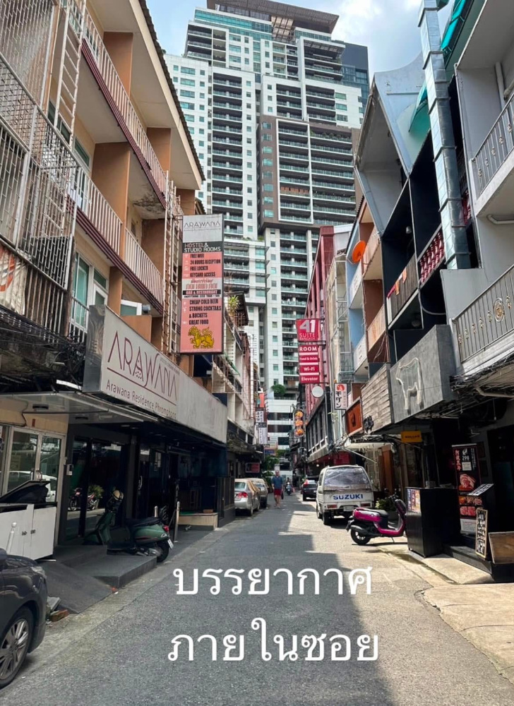 Shophouse Prompong Sukhumvit 41/43: 22 sqwah 350sqm. 200,000/mth. Am: 0656199198