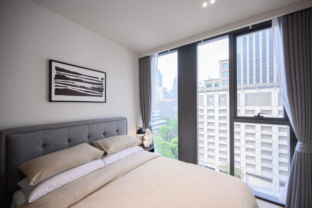 Tonson One Residence: 2bed 2bath 118.44sqm 170,000/mth. Am: 0656199198