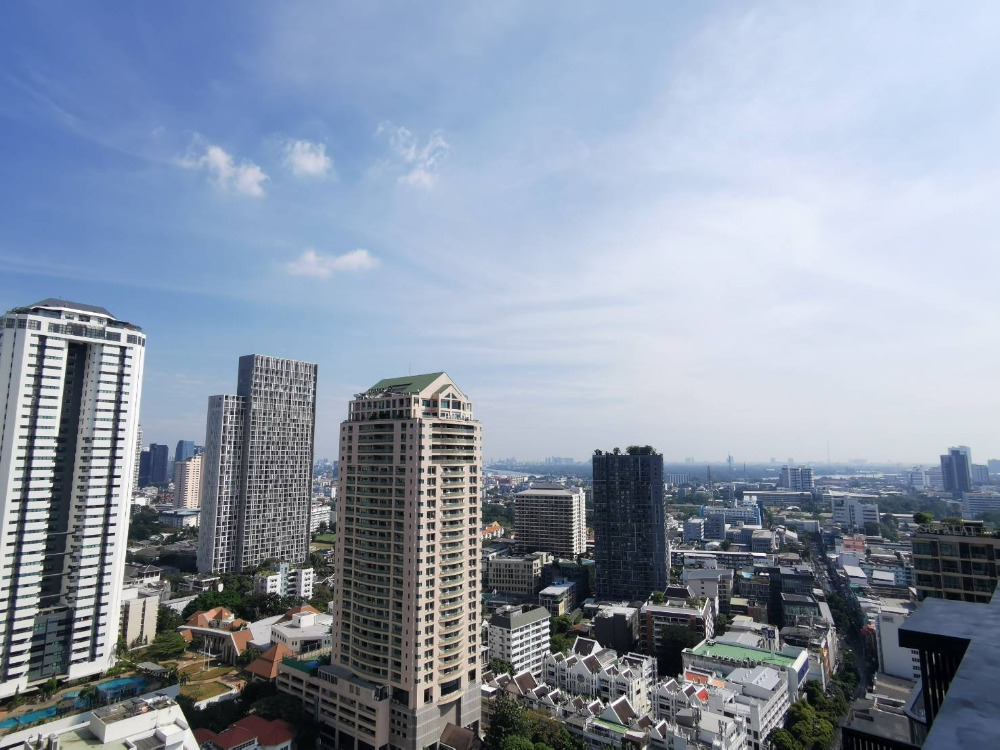 The Reserve Sathorn: 2bed 2bath 87sqm. 21,900,000 Am: 0656199198