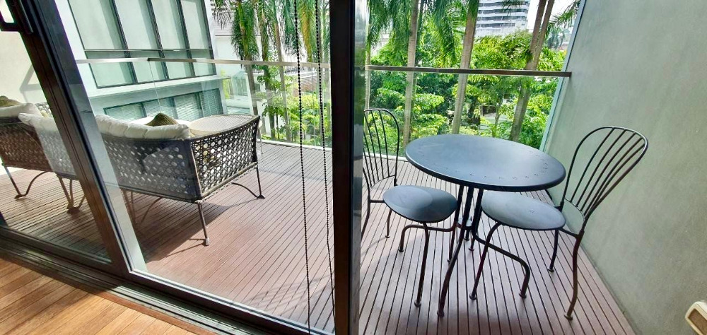 Domus Sukhumvit 16: 2+1bed 3bath 167sqm. 110,000/mth. Am: 0656199198