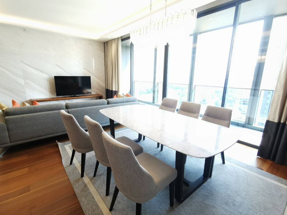 The Estelle Sukhumvit 26: 2bed 2bath 133sqm. 160,000/mth Am: 0656199198