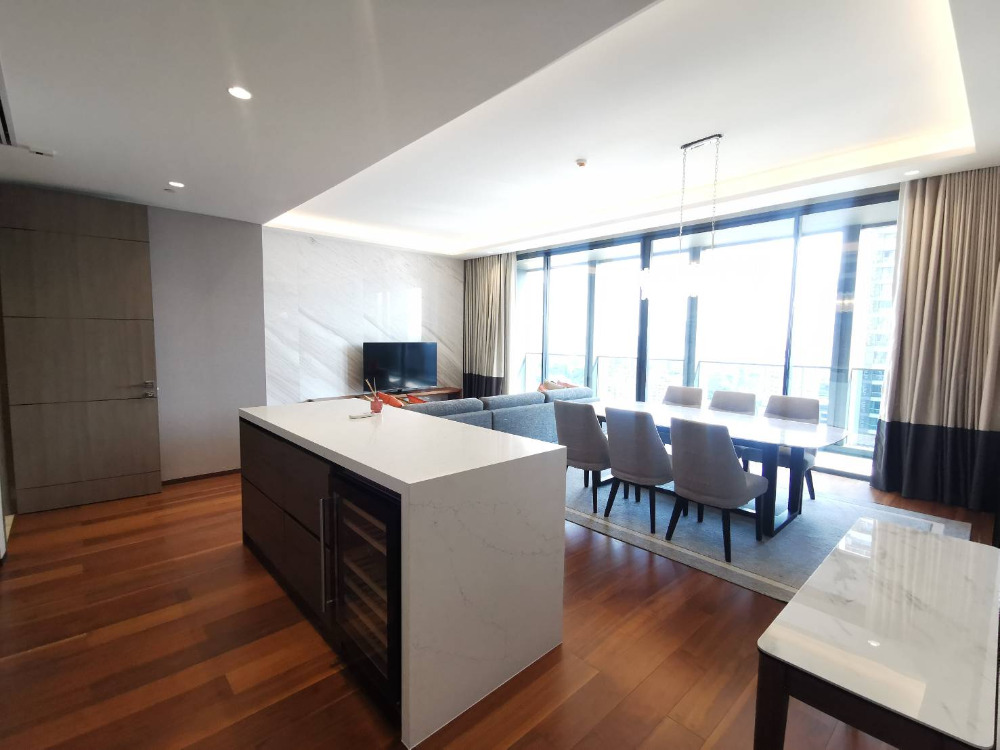 The Estelle Sukhumvit 26: 2bed 2bath 133sqm. 160,000/mth Am: 0656199198