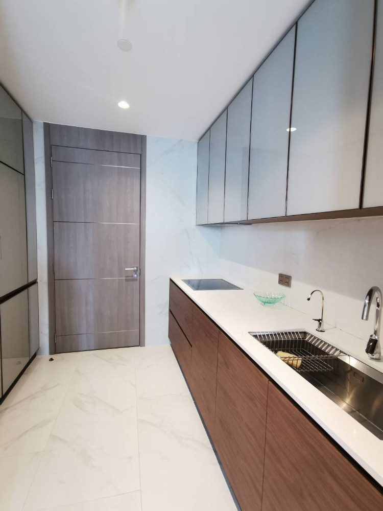 The Estelle Sukhumvit 26: 2bed 2bath 133sqm. 160,000/mth Am: 0656199198