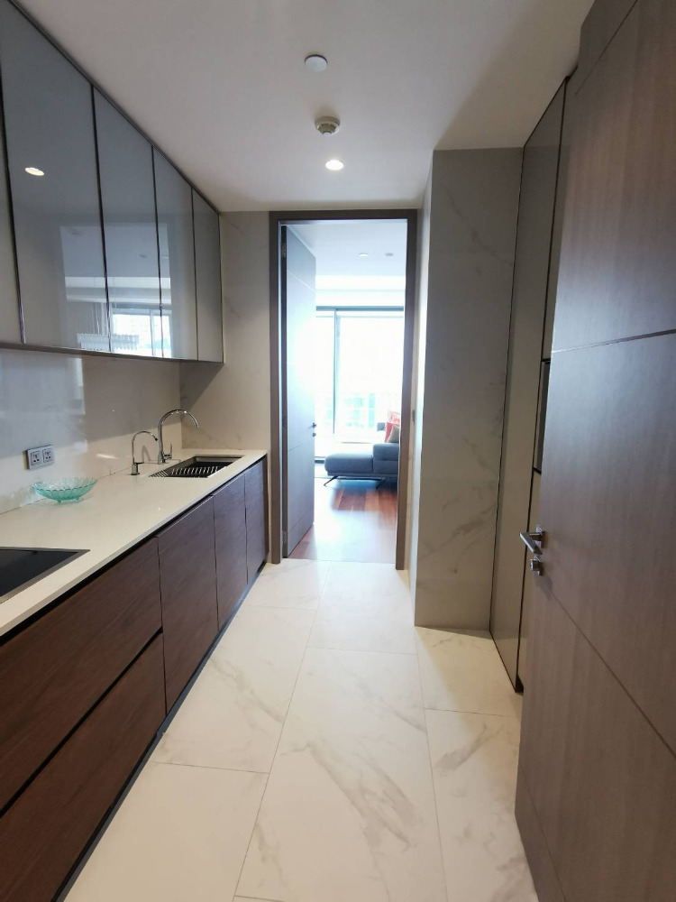 The Estelle Sukhumvit 26: 2bed 2bath 133sqm. 160,000/mth Am: 0656199198