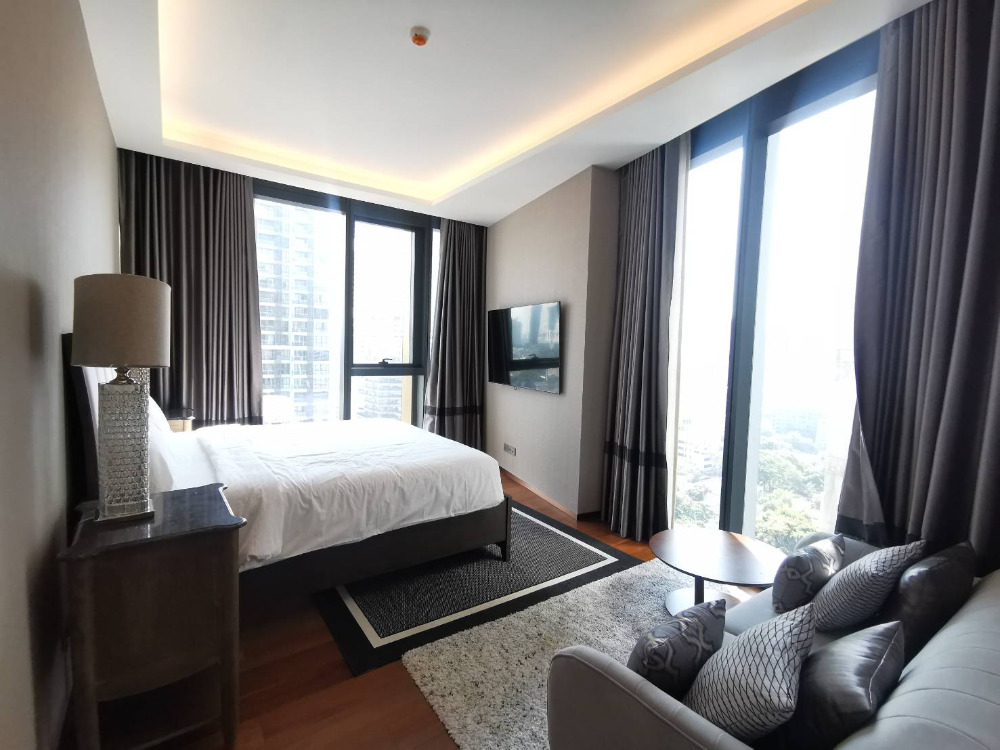 The Estelle Sukhumvit 26: 2bed 2bath 133sqm. 160,000/mth Am: 0656199198