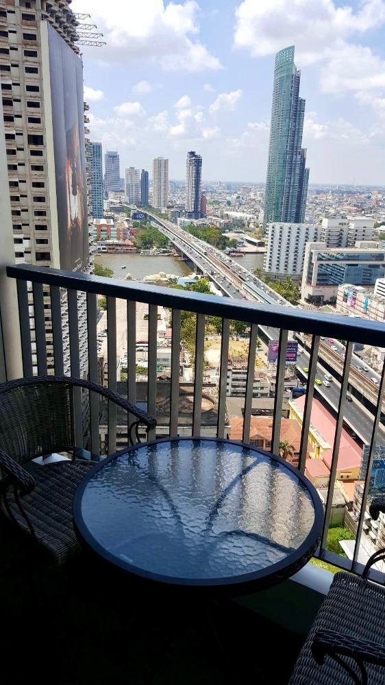 Rhythm Sathorn:  2bed 2bath 67sqm. 13,500,000 Am: 0656199198