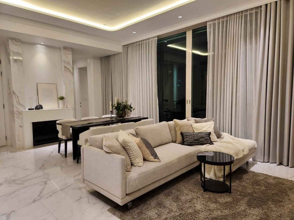 Royce Private Residence Sukhumvit 31: 3bed 3bath 1 Maid 143sqm. 32,900,000 Am: 0656199198