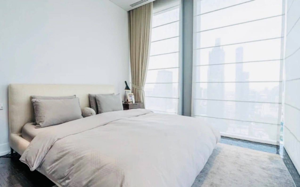 The Ritz Carlton Residences: 3bed 3bath with maid 188sqm. 74,000,000 Am: 0656199198