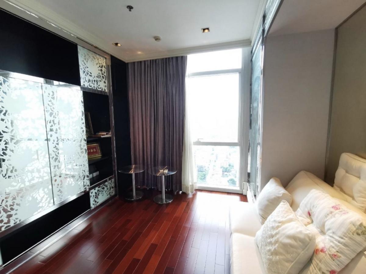 Athenee Residence: 2bed 2bath+ maid 132.38sqm. 110,000/mth Am: 0849429988