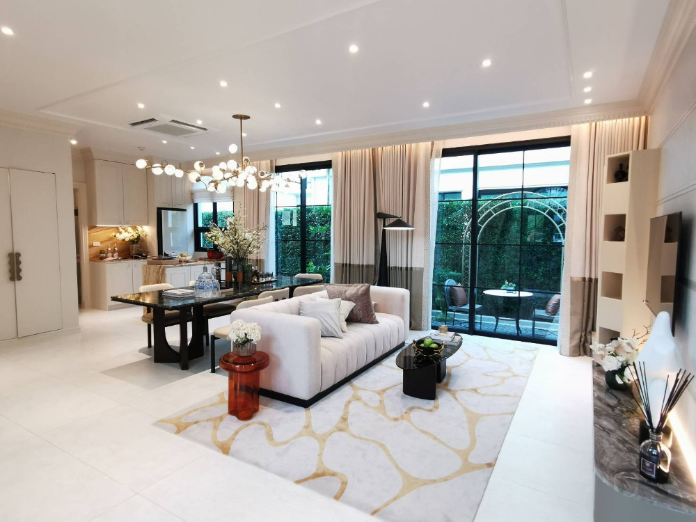 Narinsiri Krungthep Kreetha: 85.5sqwah 330 sqm. 4bed 5bath 45,000,000 Am: 0656199198