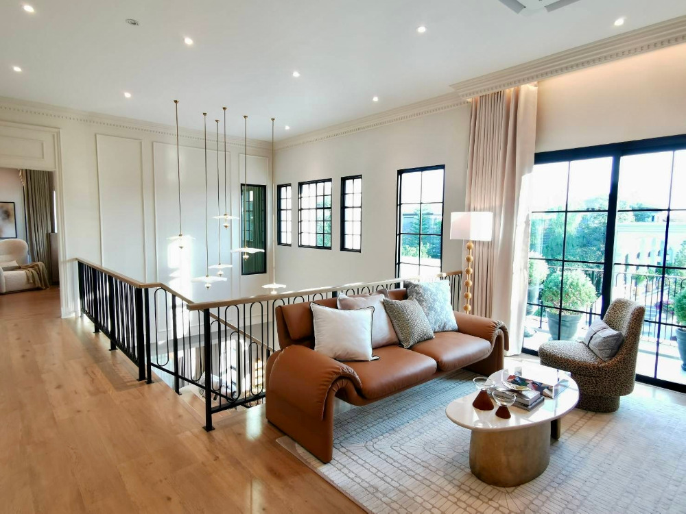 Narinsiri Krungthep Kreetha: 85.5sqwah 330 sqm. 4bed 5bath 45,000,000 Am: 0656199198