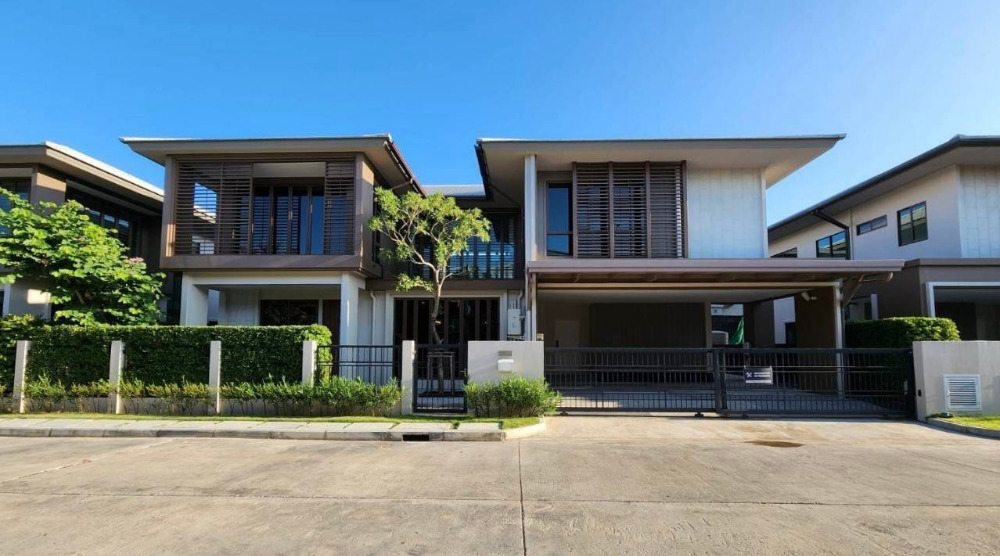 Burasiri Krungthrp Kreetha: 77.5sqwah 330sqm. 4bed 5bath 260,000/mth. Am: 0656199198