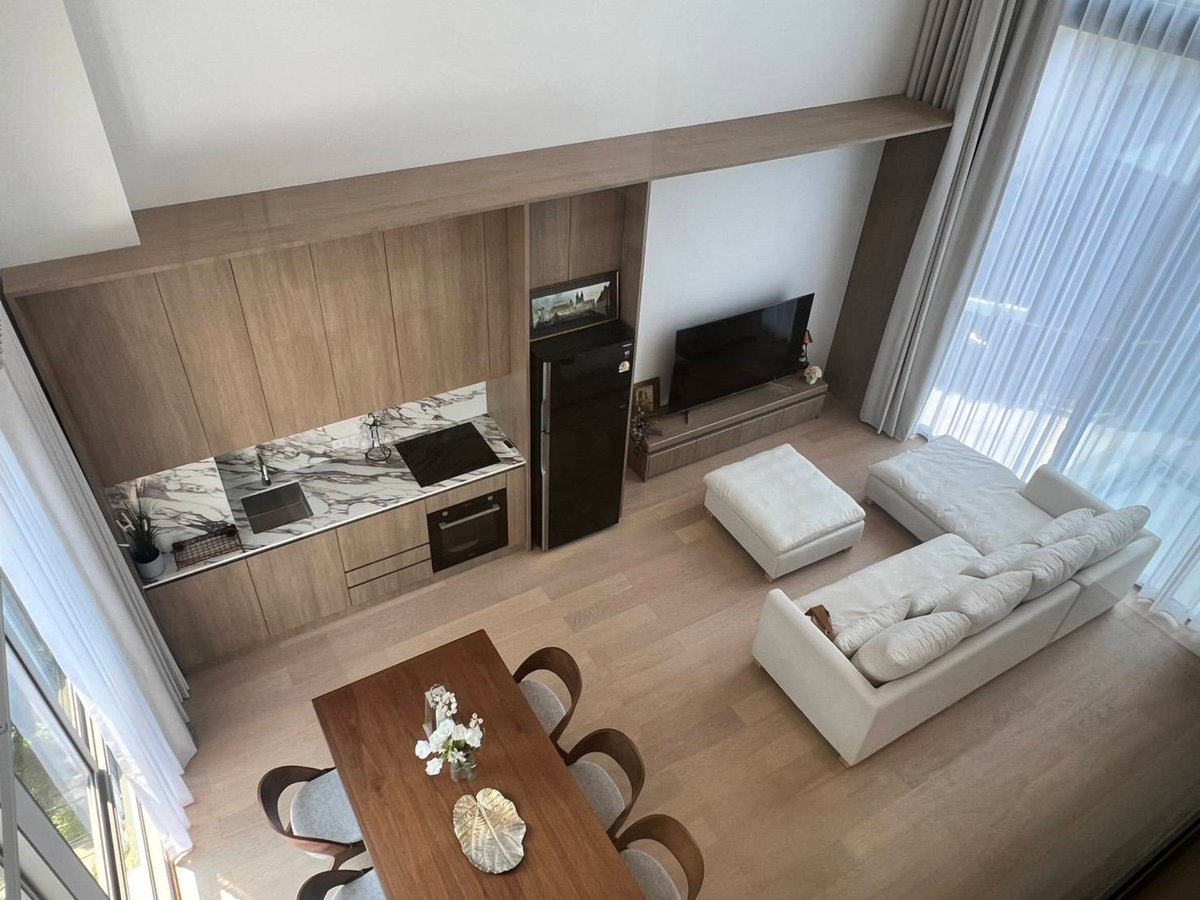 Artery Sukhumvit 54: 61sqwah 300+sqm. 3bed 4bath 200,000/mth. Am: 0656199198