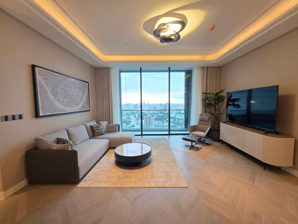 One89 Wireless: 2bed 3bath 141sqm. Sell: 75,000,000 Rent: 420,000/mth. Am: 0656199198