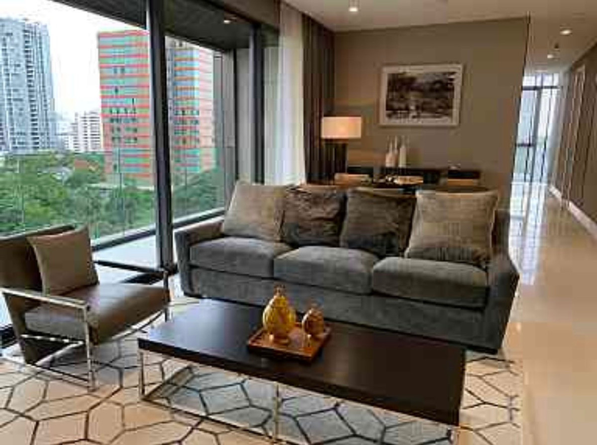 VITTORIO Sukhumvit 39: 2bed 2.5bath 141.67sqm 150,000/mth Corner North/East Am: 0656199198