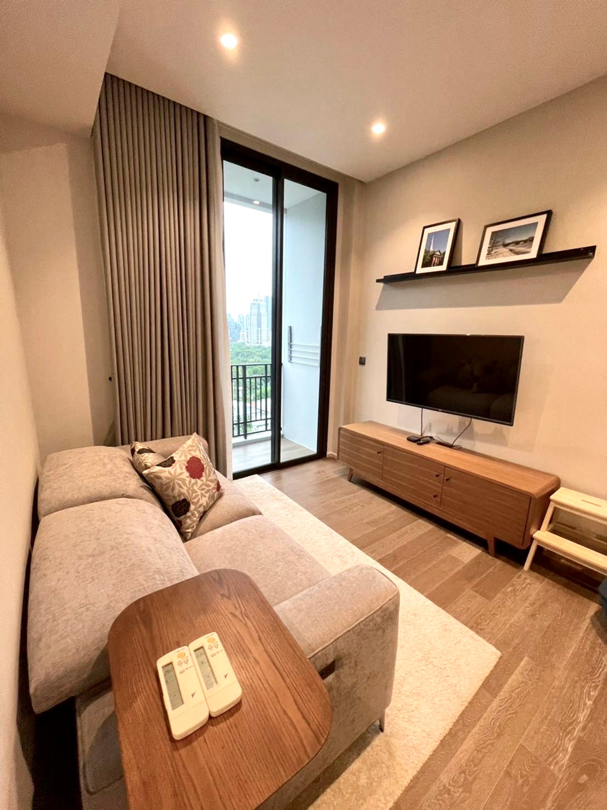 Muniq Langsuan: 52sqm. 1bed 1bath 55,000/mth Facing Lumpini park Am: 0656199198