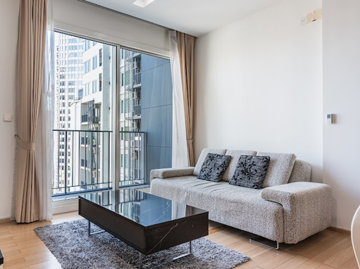 Siri@Sukhumvit: 1bed 1bath 51.58sqm. 8,400,000 Am: 0656199198