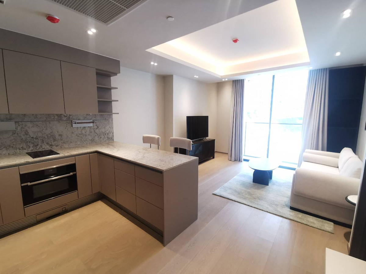 Tonson One Residence: 1bed 1bath 57sqm. 65,000/mth. Am: 0656199198