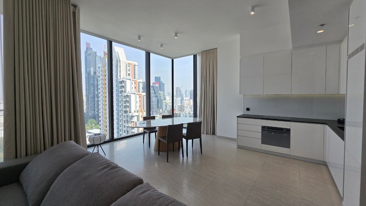 Tait 12: 2bed 2.5bath 104.98 sqm. 32,500,000 Am: 0656199198 High floor Corner unit nice open view
