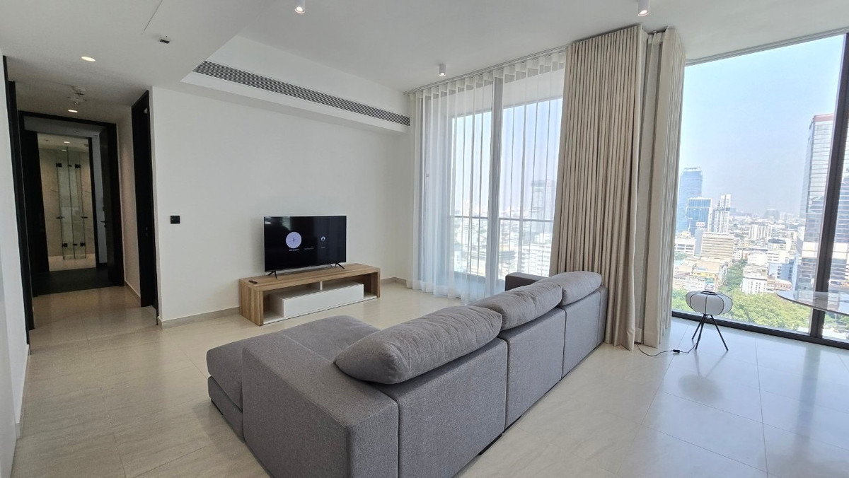 Tait 12: 2bed 2.5bath 104.98 sqm. 32,500,000 Am: 0656199198 High floor Corner unit nice open view