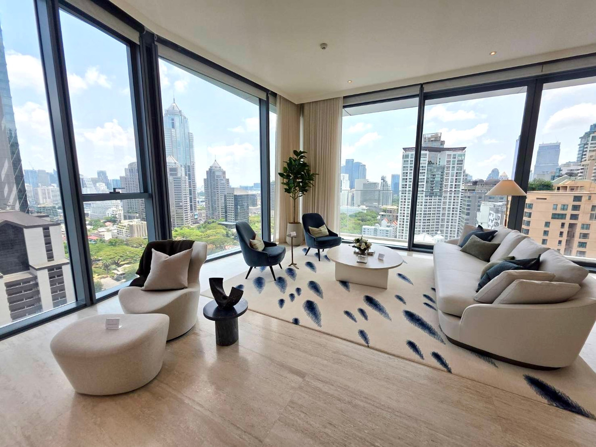 Scope Langsuan: 2bed 2.5bath 161.65sqm. 105,000,000 Brandnew, Fully Furnished, Embassy view  Am: 0656199198
