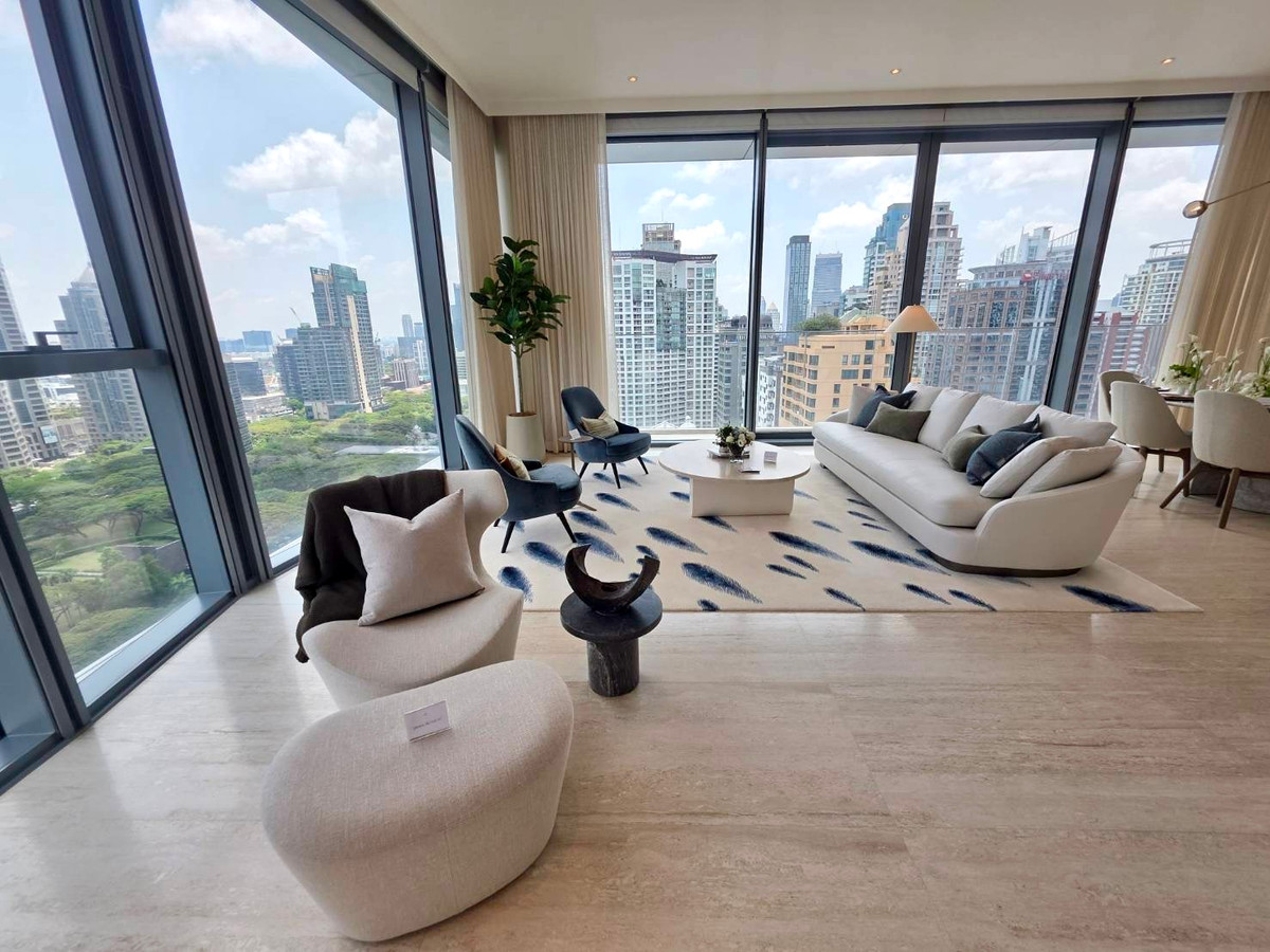 Scope Langsuan: 2bed 2.5bath 161.65sqm. 105,000,000 Brandnew, Fully Furnished, Embassy view  Am: 0656199198
