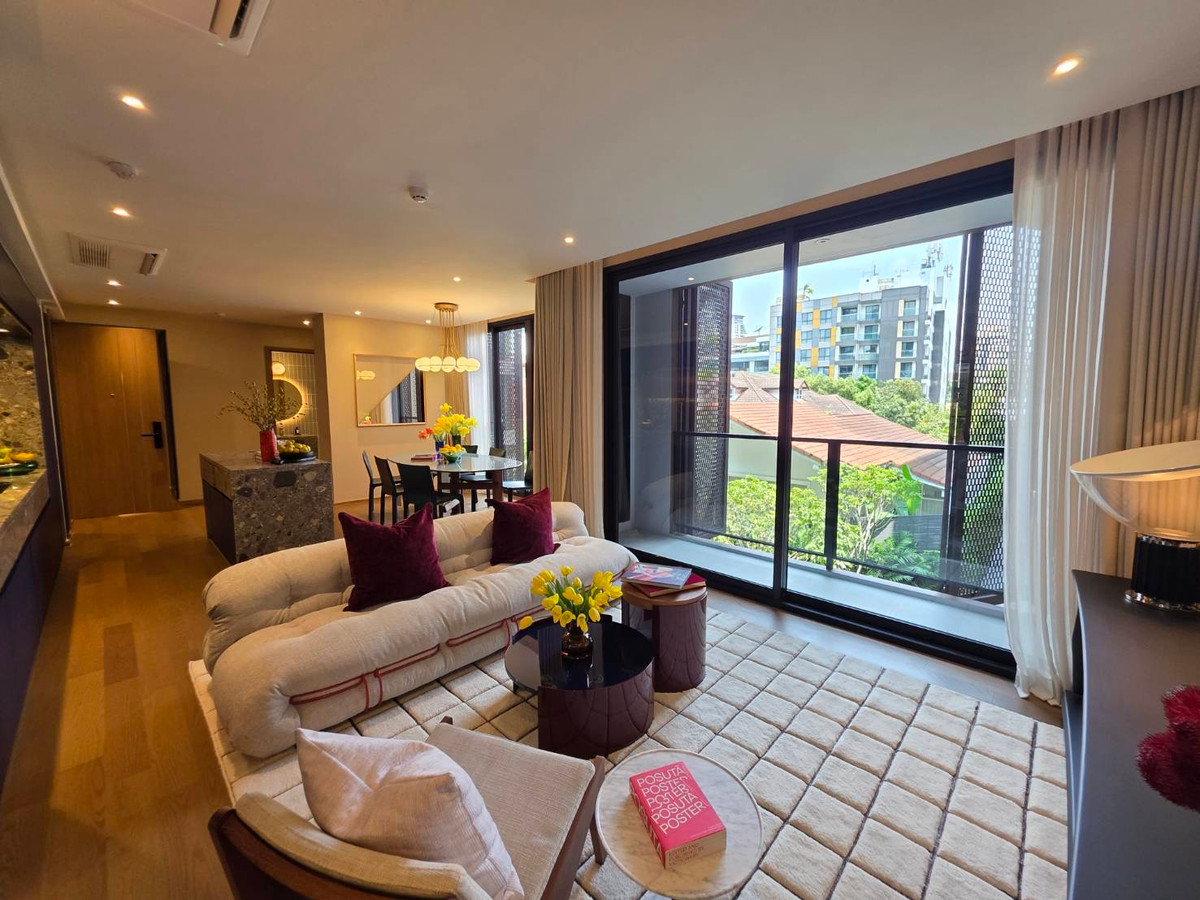Via 34 (Sukhumvit 34): 2bed 2bath 125.13sqm. from 34 million Am: 0656199198