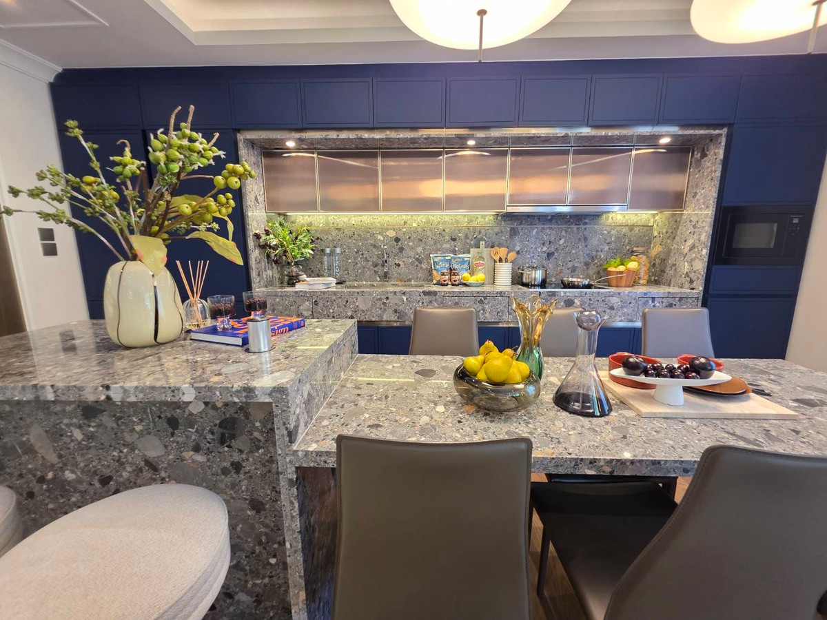 Via 34 (Sukhumvit 34): 3bed 3bath 146.25sqm. from 40 million corner unit Am: 0656199198