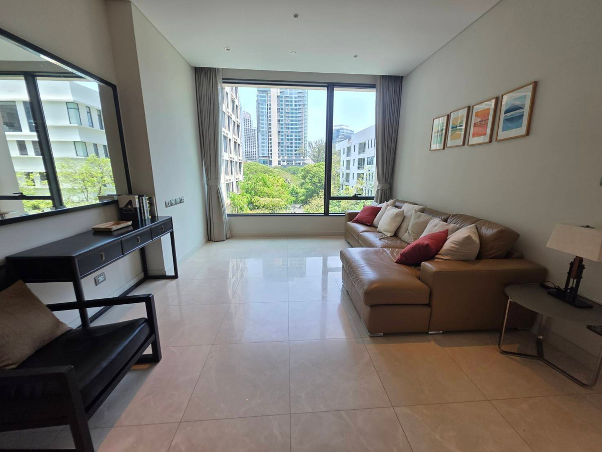 Sindhorn Residence: 75sqm. 1bed 1bath 75,000/mth. Rare Corner unit Am: 0656199198