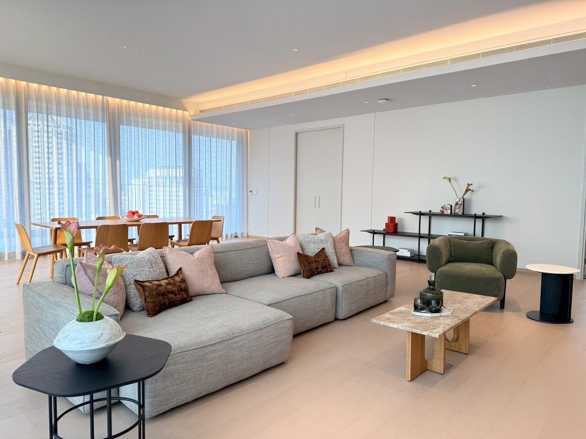 Scope Thonglor 4bed 4 bath plus maid 412sqm. 1,000,000/mth. Am: 0656199198