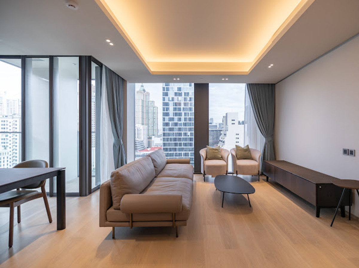 Tonson One Residence: 1bed 1bath 67.02sqm. corner unit 125,000/mth Am: 0656199198