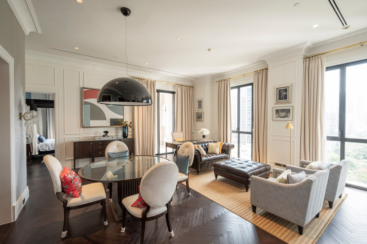 98 Wireless: 132.59sqm 2bed 3bath Embassy View 300,000/mth. Am: 0656199198