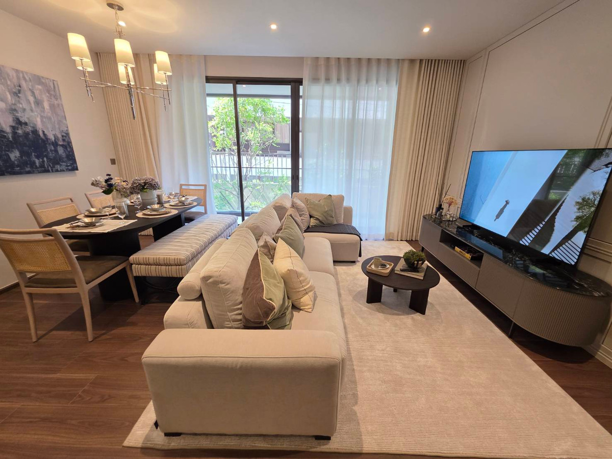 Via 61: 2bed 2bath 92.75sqm. 22,200,000 Am: 0656199198