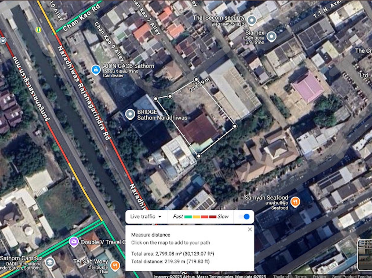 Land Corner Narathiwas-old Chan Road: 5-3-73.3 rais (2,373.3sqwah) 600,000/wah Sell: 1,423,980,000 bht. Am: 0656199198