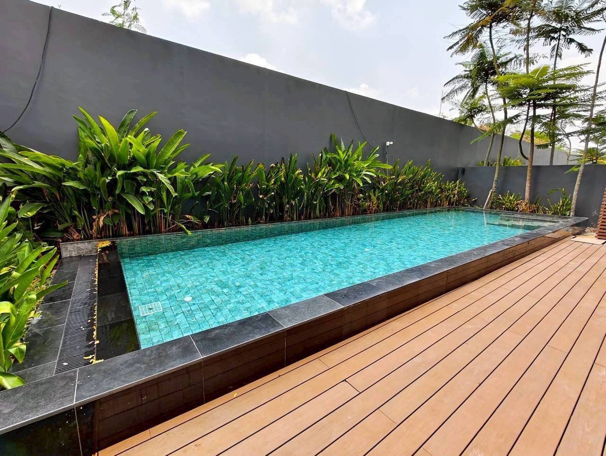 Location by JA: 115-118sqwah 825sqm. 4bed Private Pool, Private Lift  80,000,000 Am: 0656199198