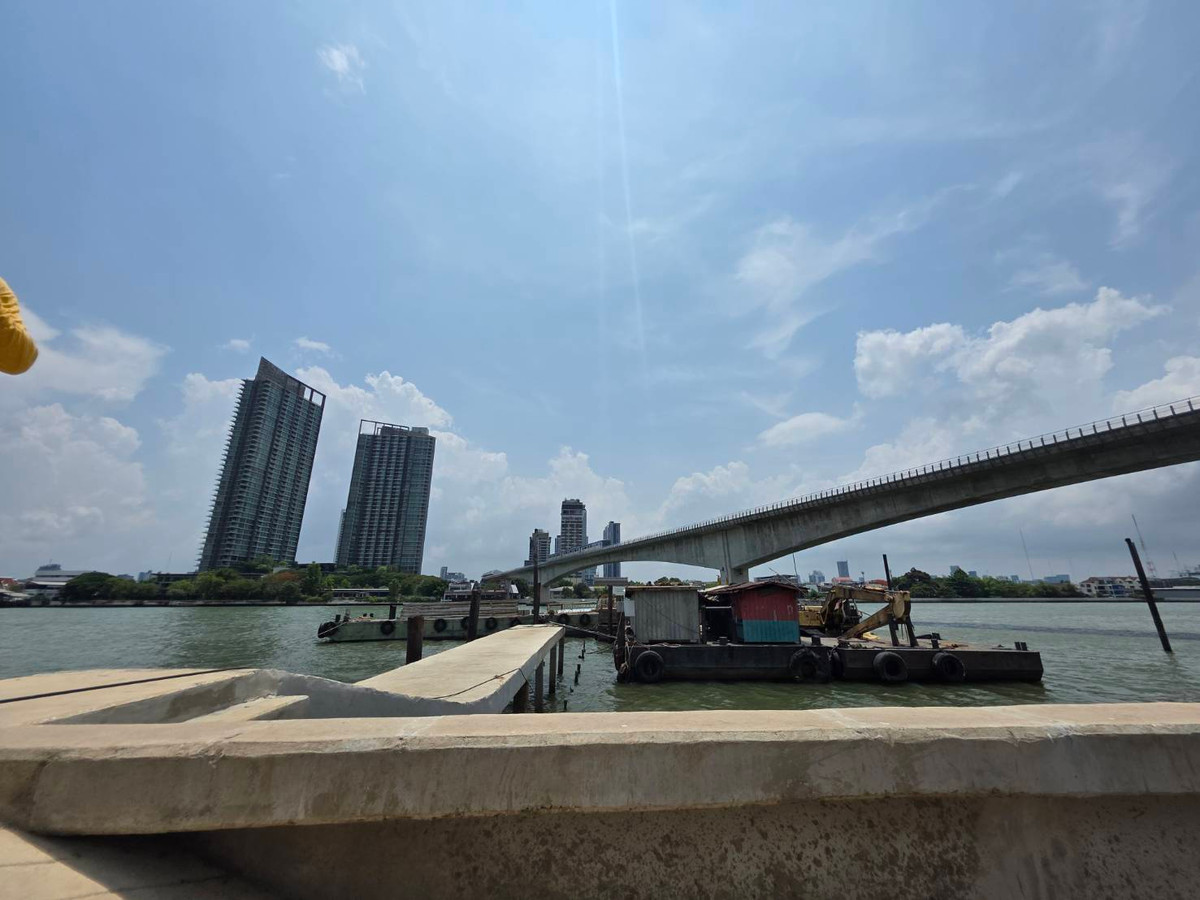Land for sell Charansanitvong 96/1:  4-1-62 Rai by the river 440,500,000 (250,000/sqw) Am: 0656199198