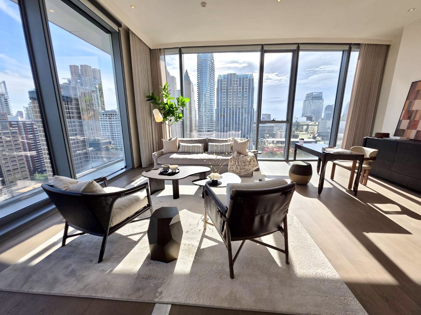 Scope Langsuan High Fl: 2bed 2.5bath 154.59sqm. 2X Fl 106,000,000 Brandnew Fully Furnished Am: 0656199198