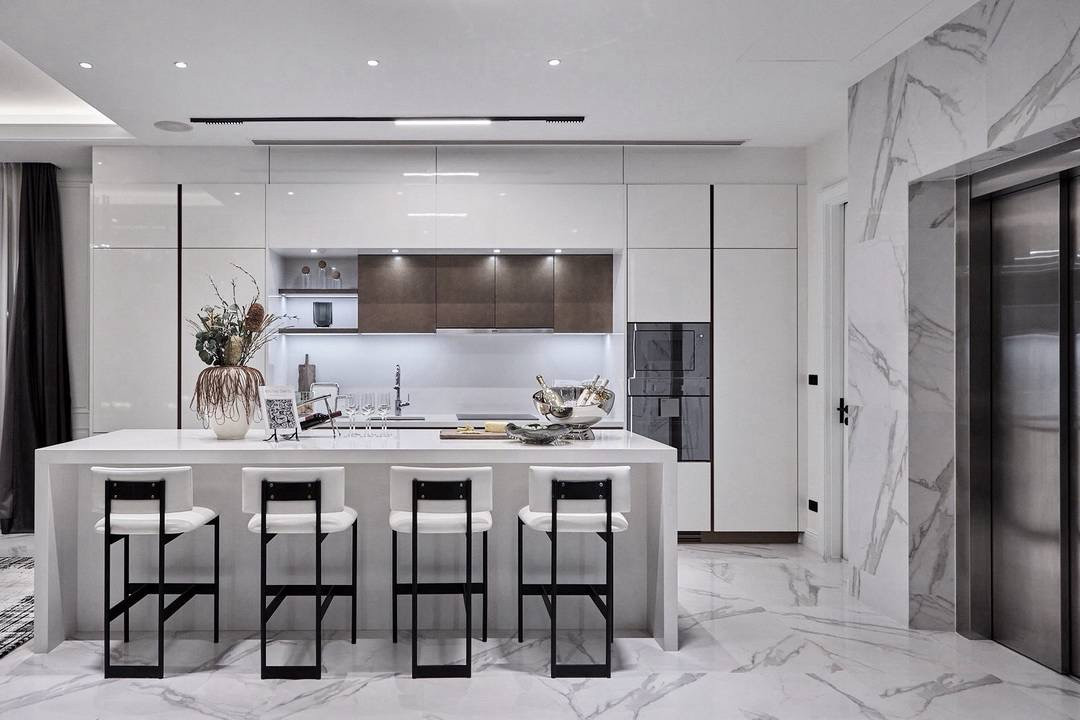 Casa Ekkamai 22 Sukhumvit 63: 49.9sqw. 500sqm 4bed 5bath private pool Am: 0656199198