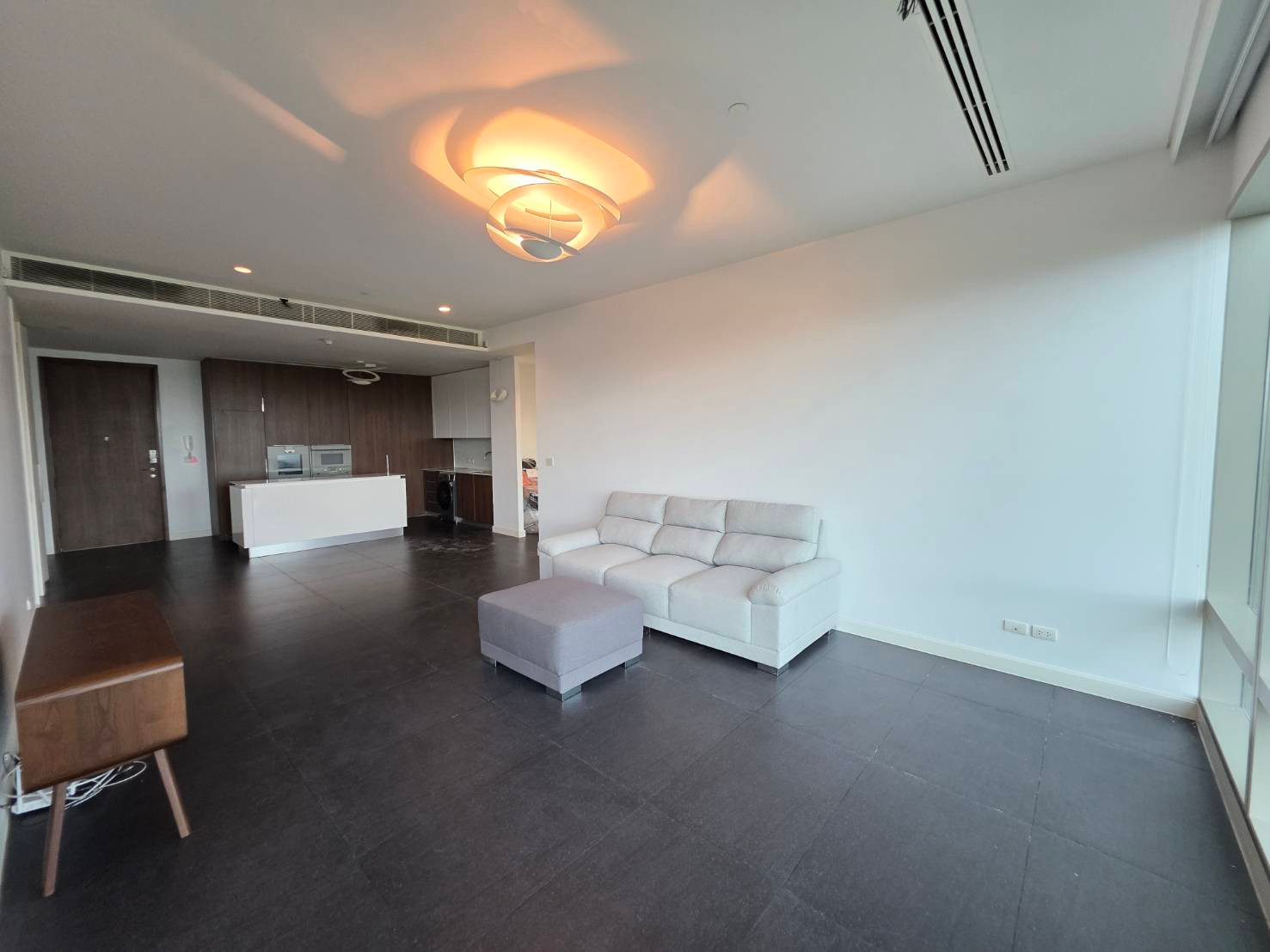 185 Rajadamri:  2bed 2bath  126 sqm  44,000,000 RBSC view Am: 0656199198