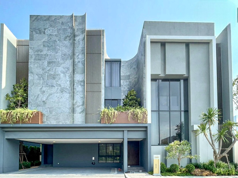 Bugaan Krungthep Kreetha: 430 sqm. 3bed 5bath 1maid 250,000/mth Am: 0656199198
